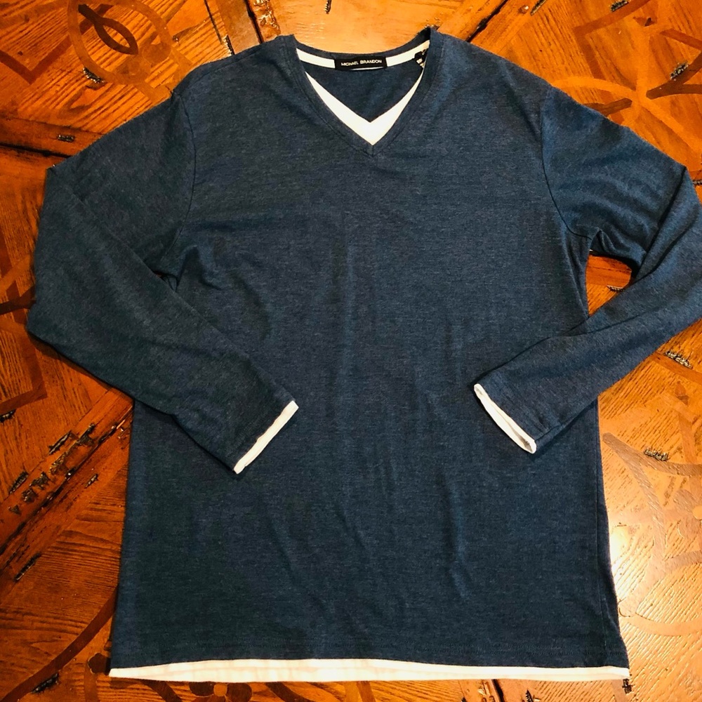 🌈3/$15🌈 Like new Men’s Long Sleeve Tshirt